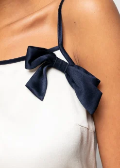 Viscose Top Met Strik